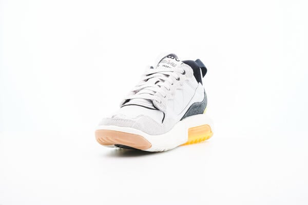 Air Jordan WMNS MA2 
